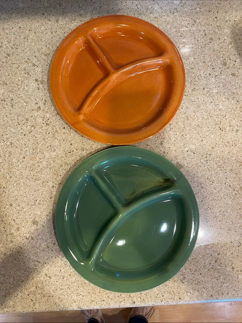 Vintage Bauer Plates- Classic Divided Design - Picture 2 of 10